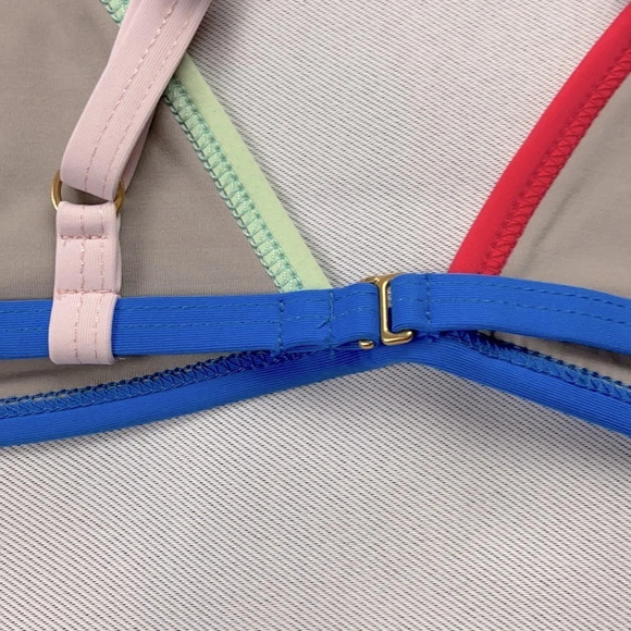 Tavik JETT Triangle Color Block Swimsuit Top Small - Picture 5 of 6